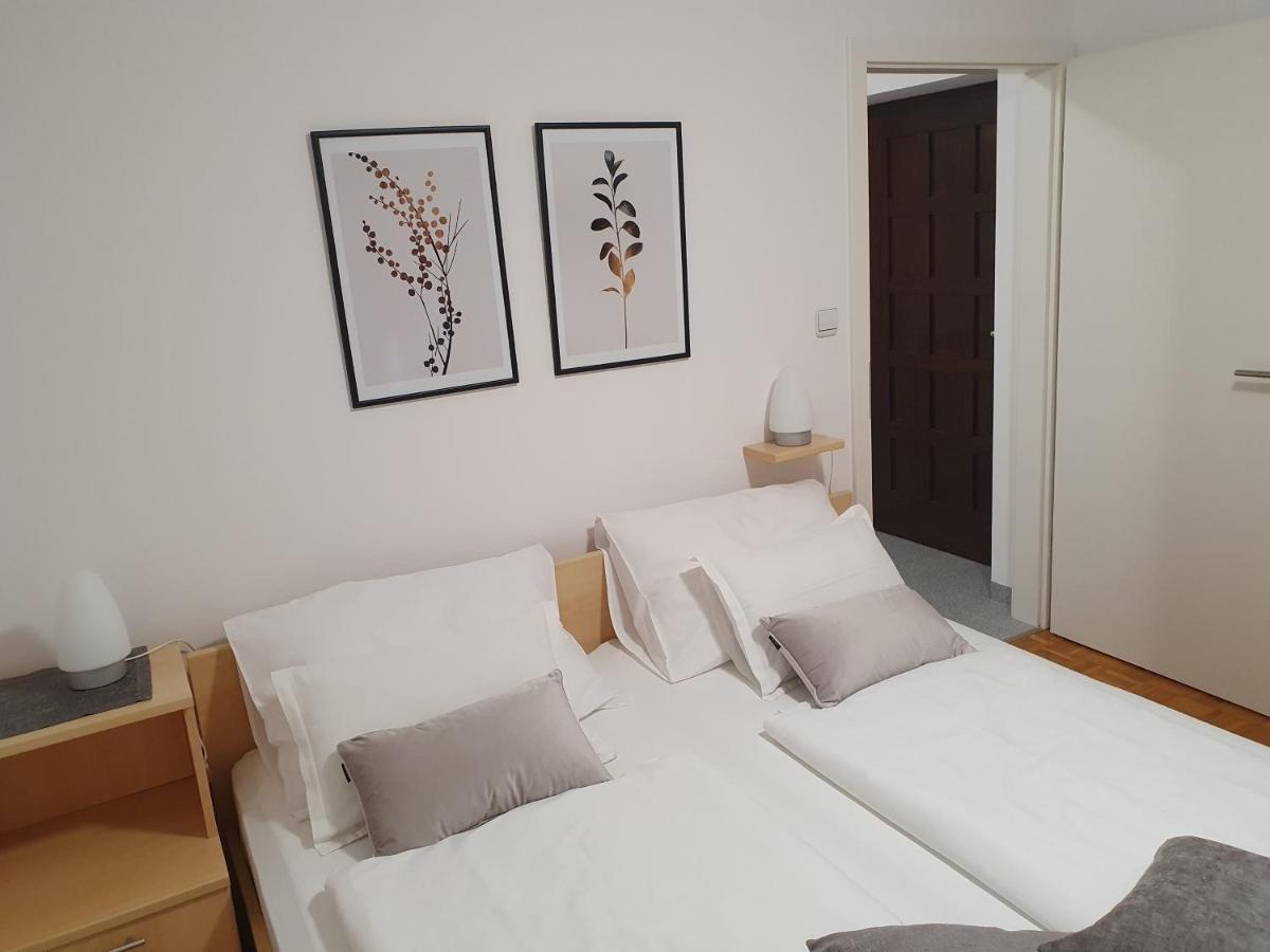 Homestay Ostan ボヴェツ エクステリア 写真